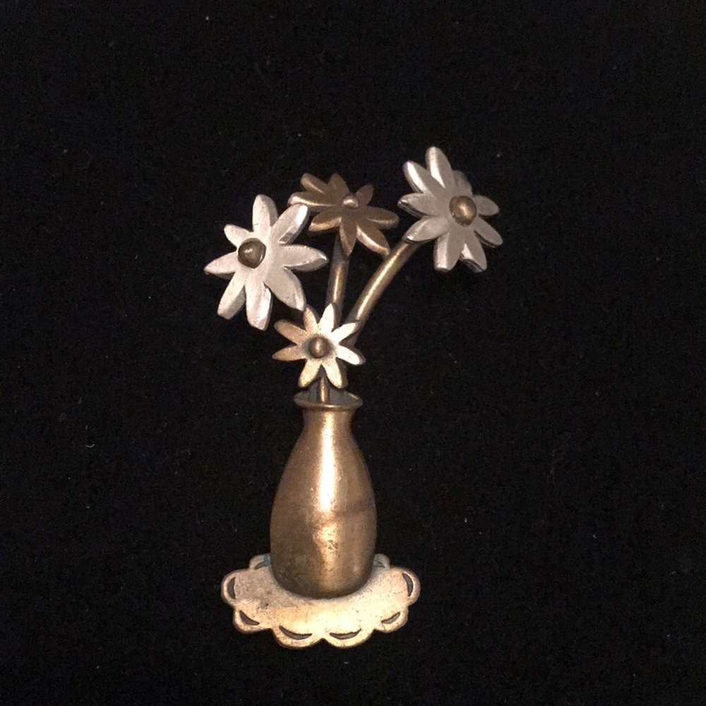 Metal Flower Pin